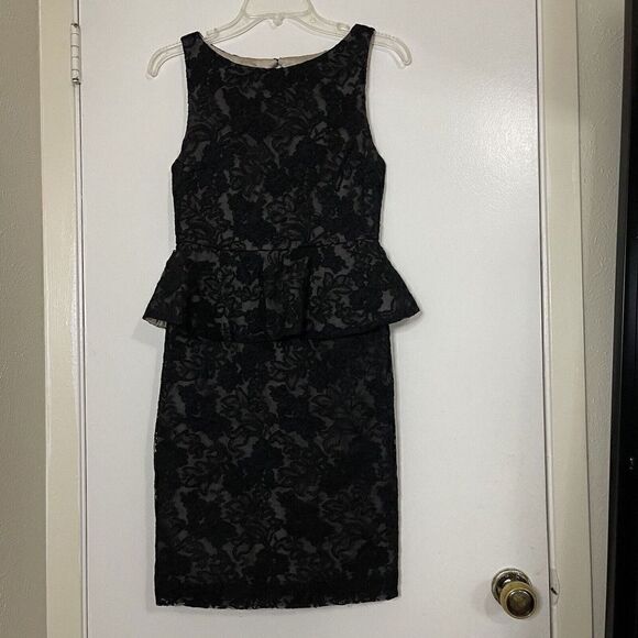 Alice + Olivia Josephine Black Silk Lace Peplum Cocktail Dress size 2 - Picture 3 of 7